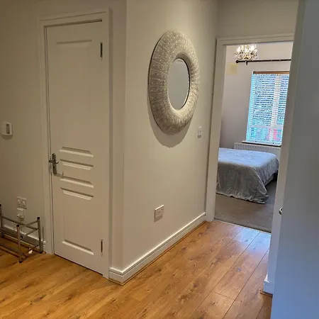 アパート Spacious 2 Bed Near Dublin Airport *